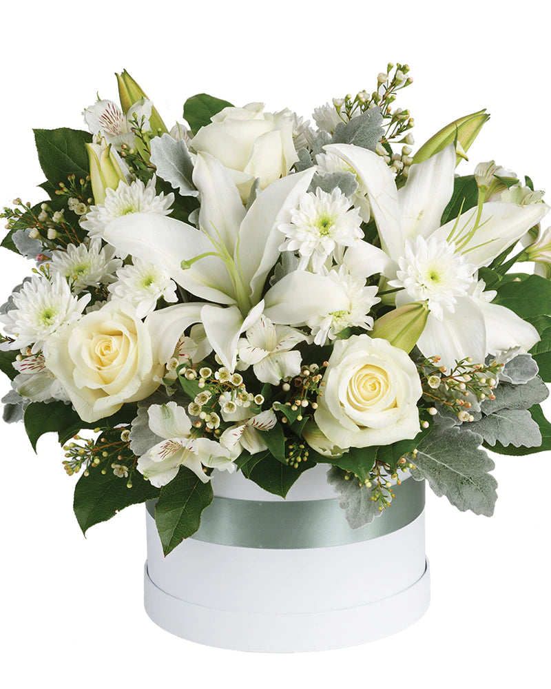 Lily Serenity White Hat Box