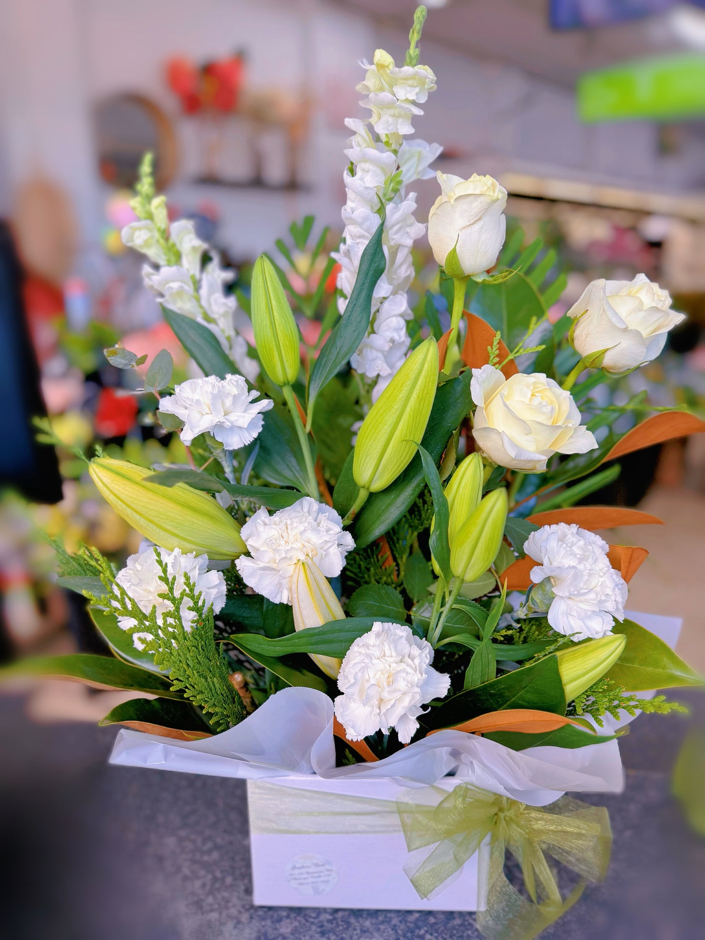 Classic White Flowers Box